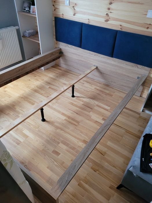 Łóżko 160x200 ze stelażem