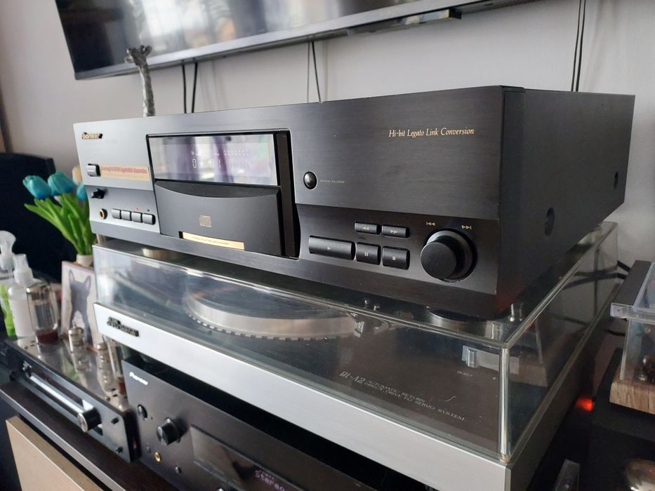 Pioneer PD-S707 z pilotem