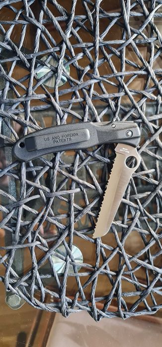 Nóż składany Spyderco Rescue