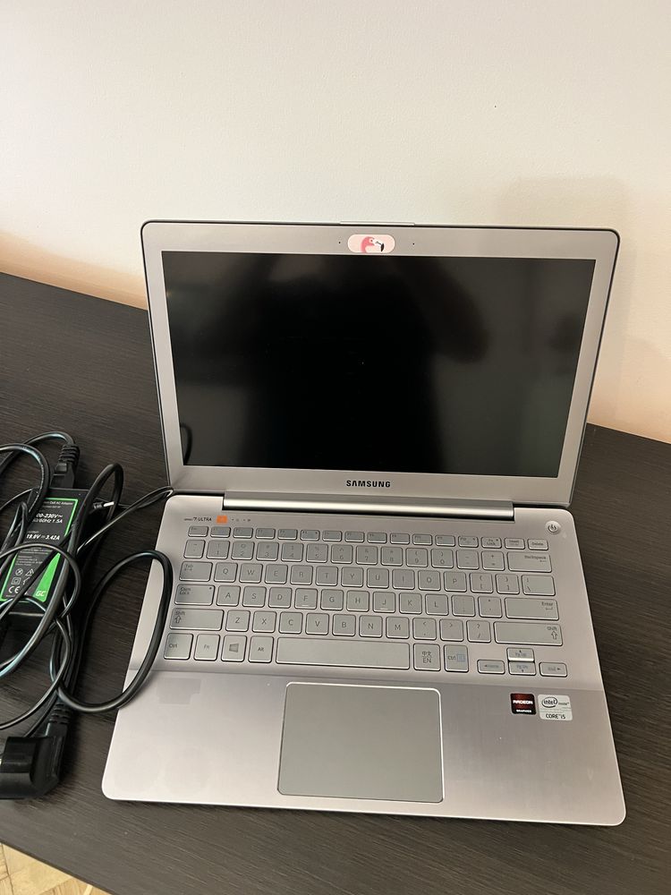 Samsung Notebook NP730U3E