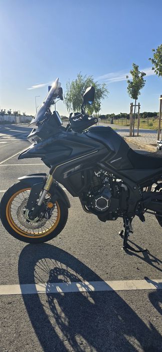 Voge 525 DSX Black Knigth