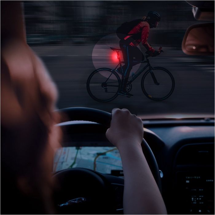 FENIX BCO5R-V2.O Tylna Lampka Rowerowa LED -USB