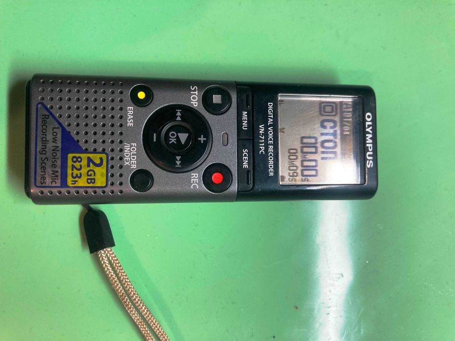 Диктофон Olympus VN-711PC 2GB Grey в идеале