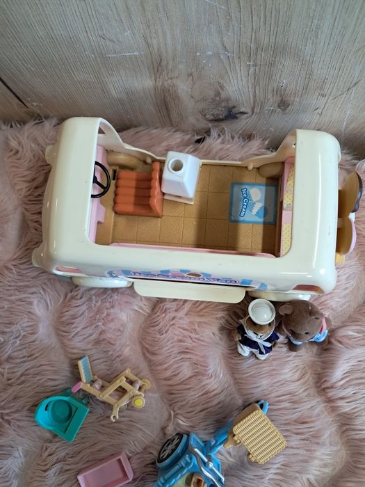 Samochód z lodami Sylvanian Families