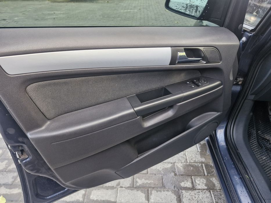 Opel Zafira 1.6 Газ-бензин