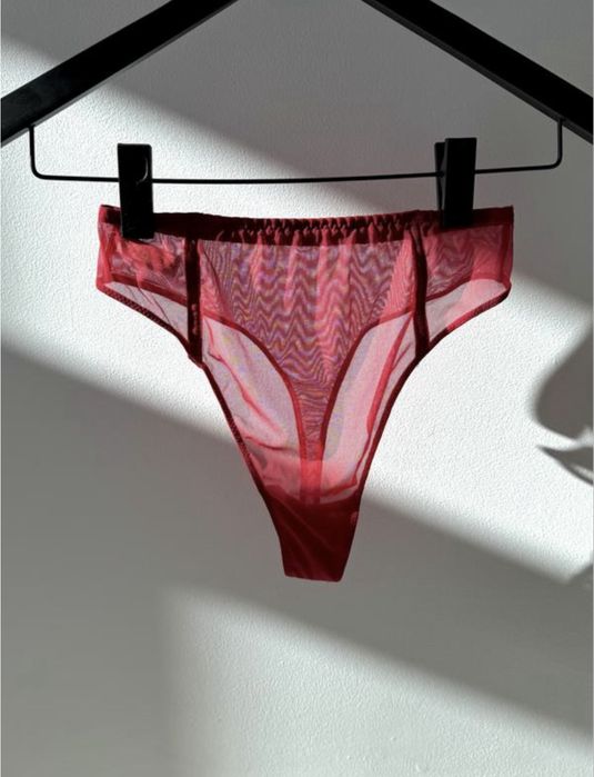 Zhilyova червоні стрінги