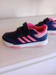 Sapatilhas adidas TAM 33