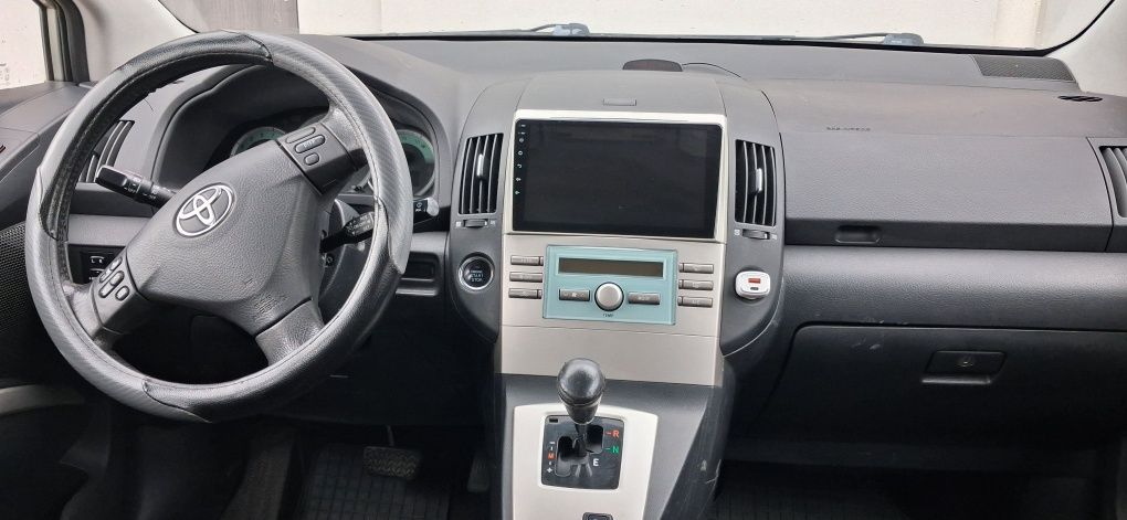 Toyota corola verso 1.8b 2006r. Automat