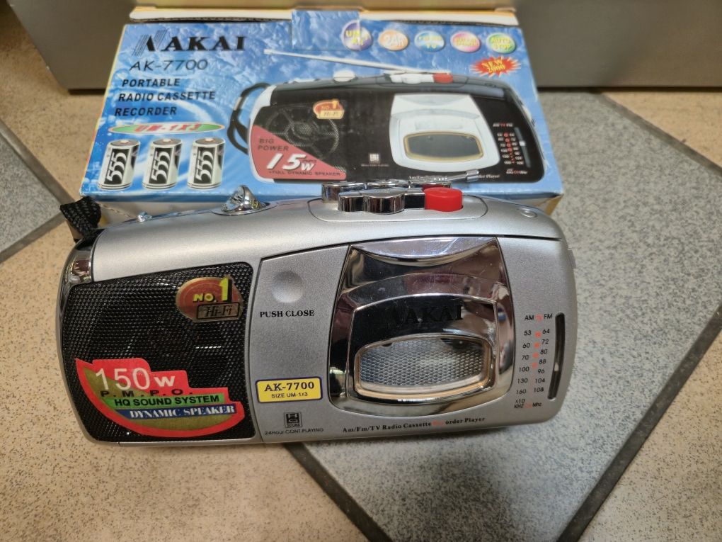 Radioodtwarzacz Akai AK 7700
