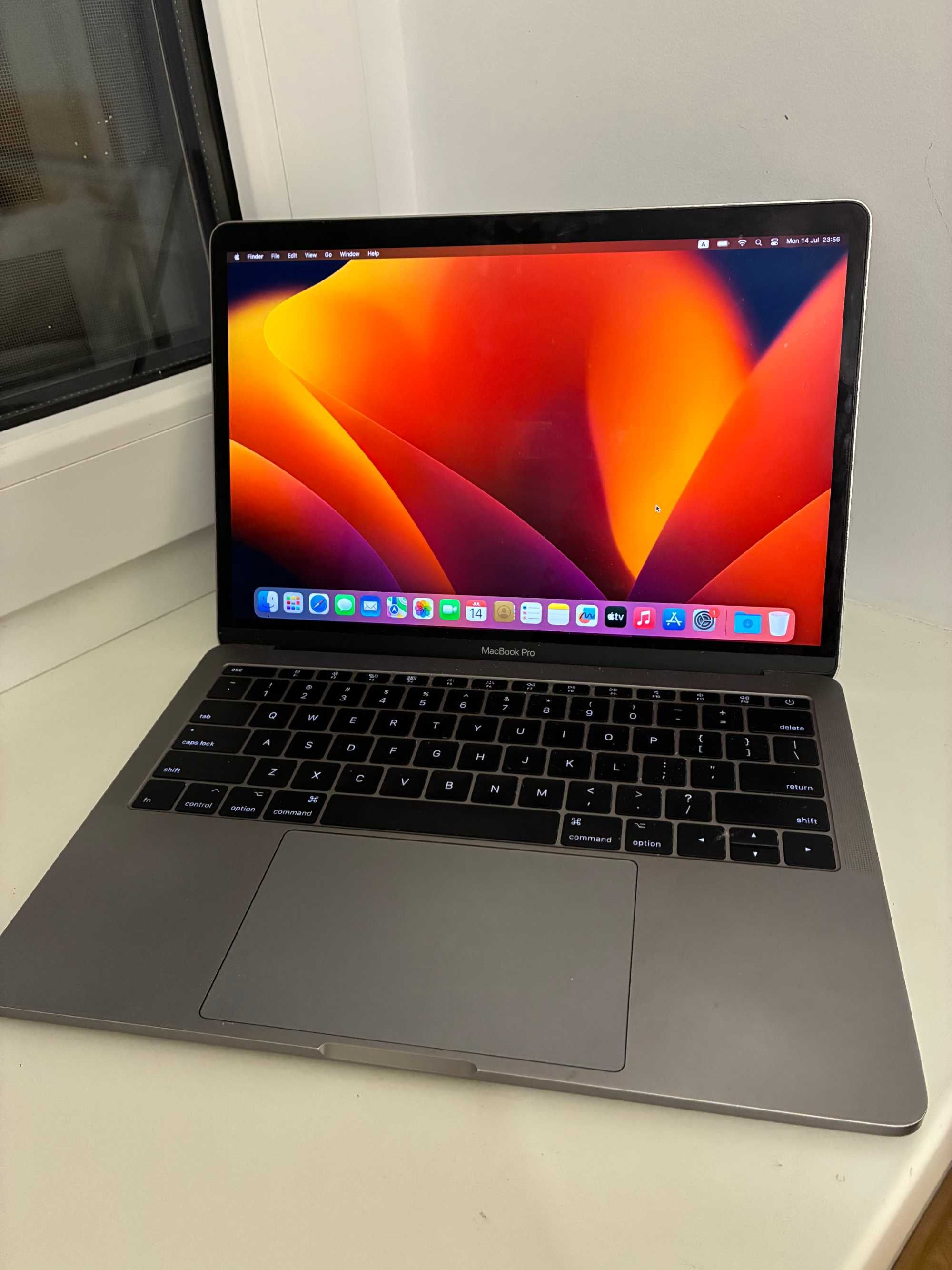 macbook pro 2017 13" 128gb під ремонт