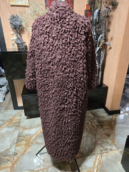 Продам жилетки,шуби хутро лама