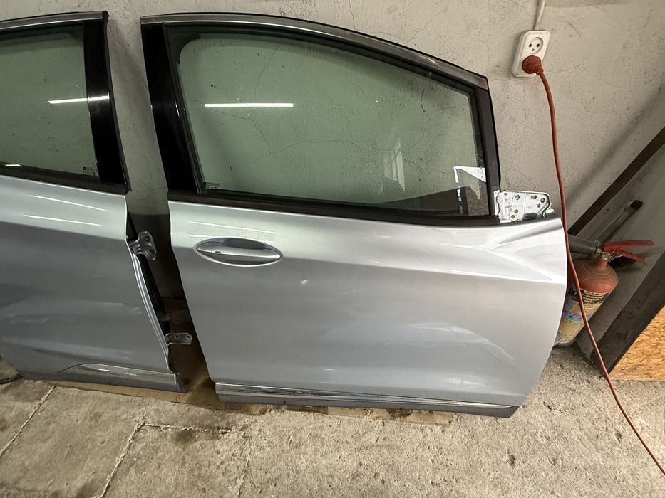 Капот в сборе Chevrolet Bolt EV 2017-2021 цвет 134B