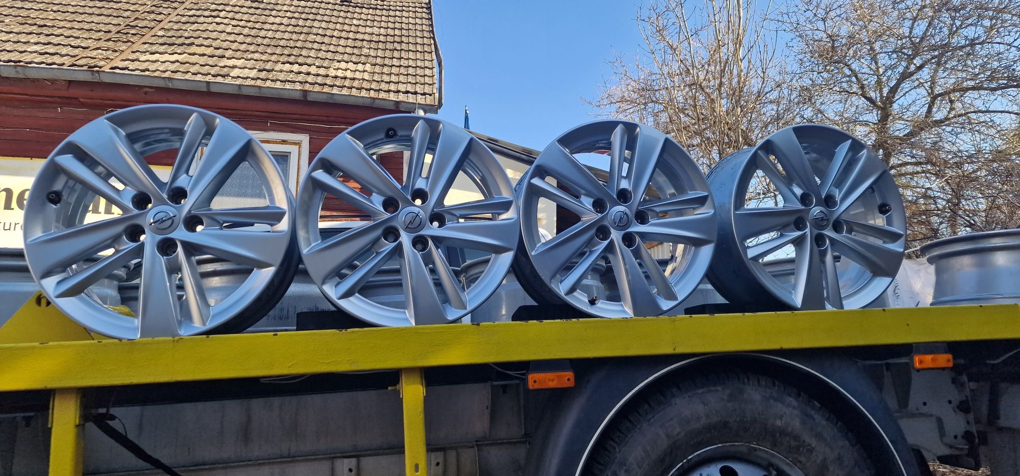 Felgi Aluminiowe Opel Gandland R17 5x108 ET42-7J