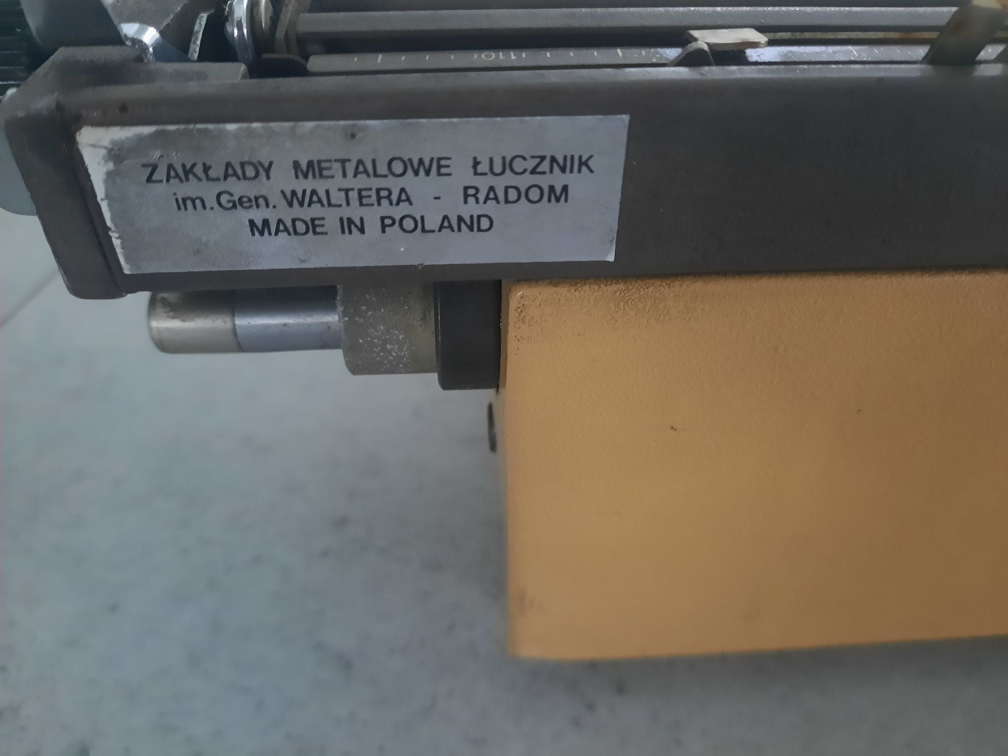 Stara maszyna do pisania  Łucznik 1303 prl zabytek retro vintage retro