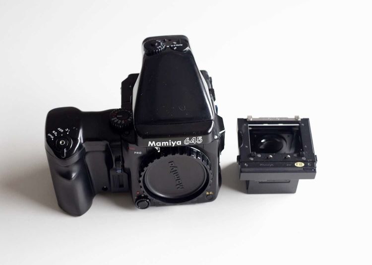 Mamiya 645 PRO medio formato