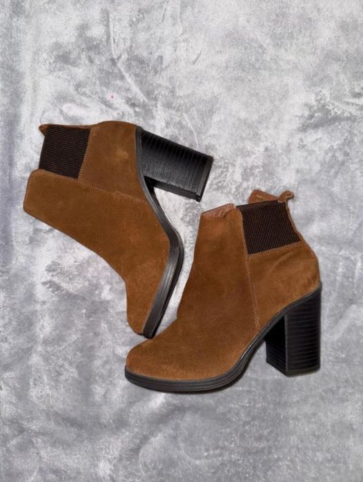 Черевички з натуральної замші