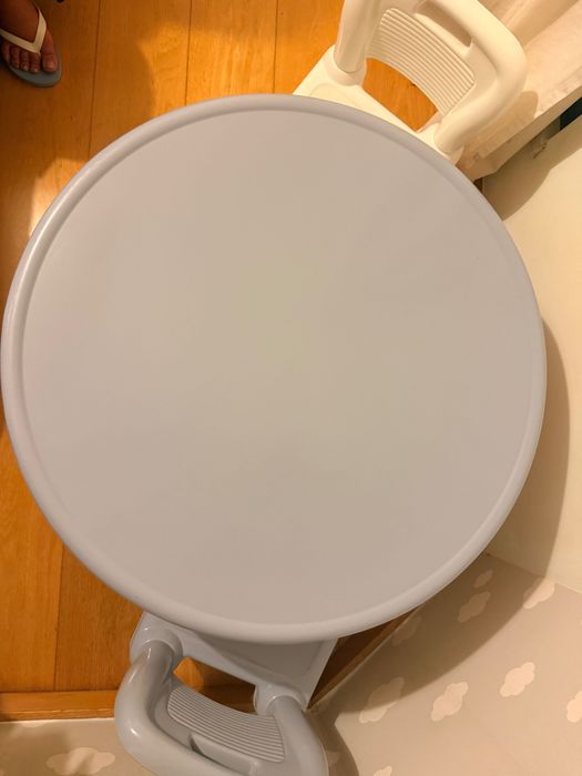 Mesa infantil de brincar com gavetas e base para montar LEGO