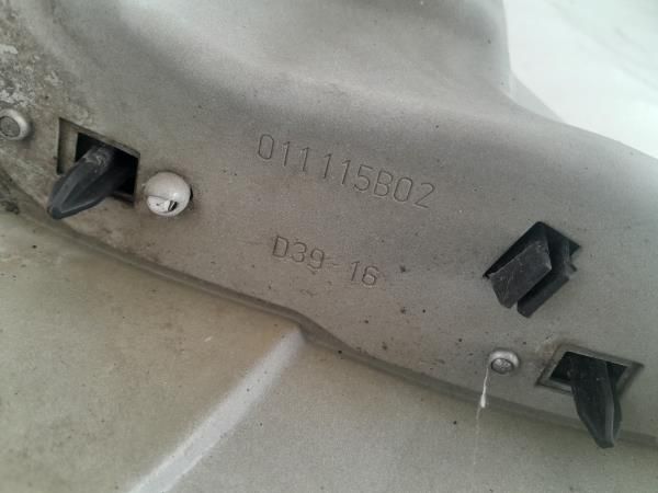 Guarda-lamas direito CITROËN C4 Cactus