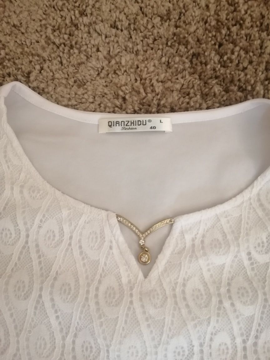 Блузка белая с длинным рукавом