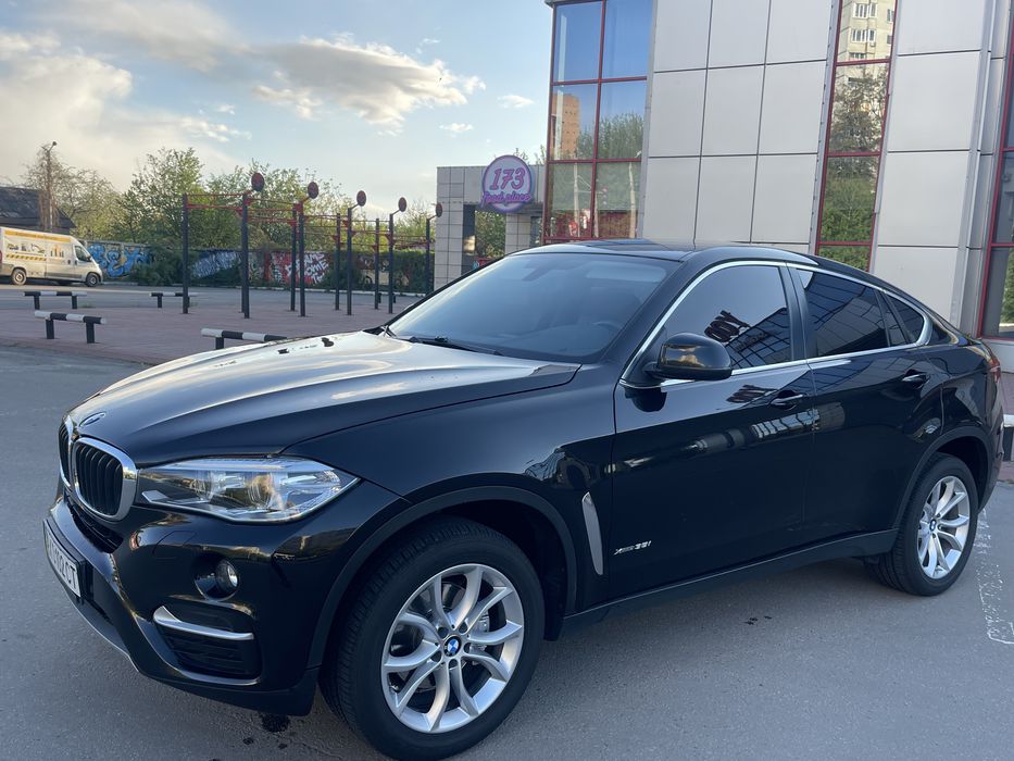 Продам Официальный автомобиль BMW X 6 X-Drive. 2117 гв
