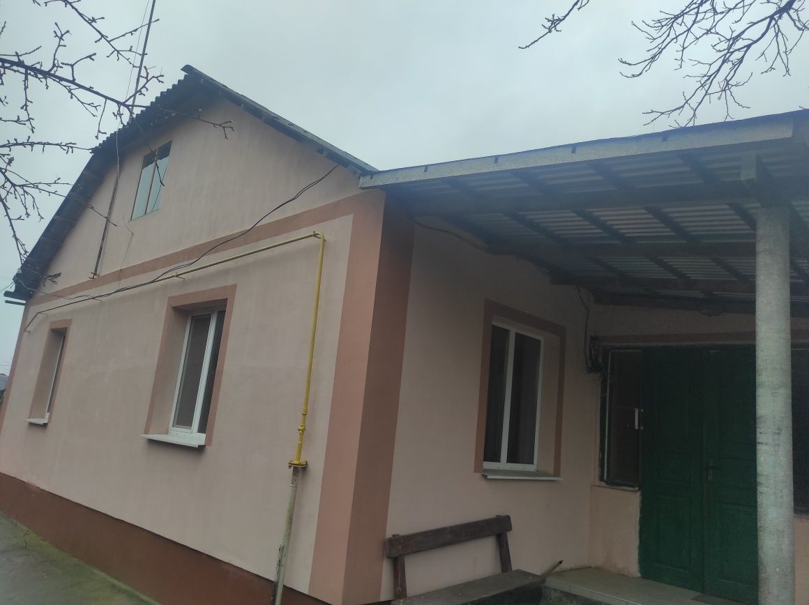 Продам хату з усіма зручностями