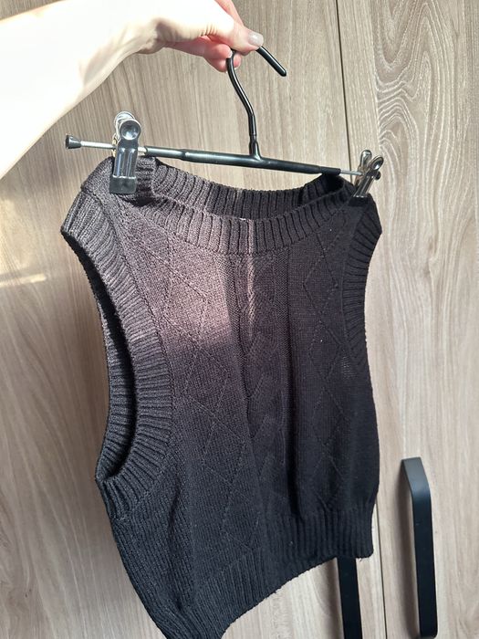 Продам 2 жилетки , розмір s та xs