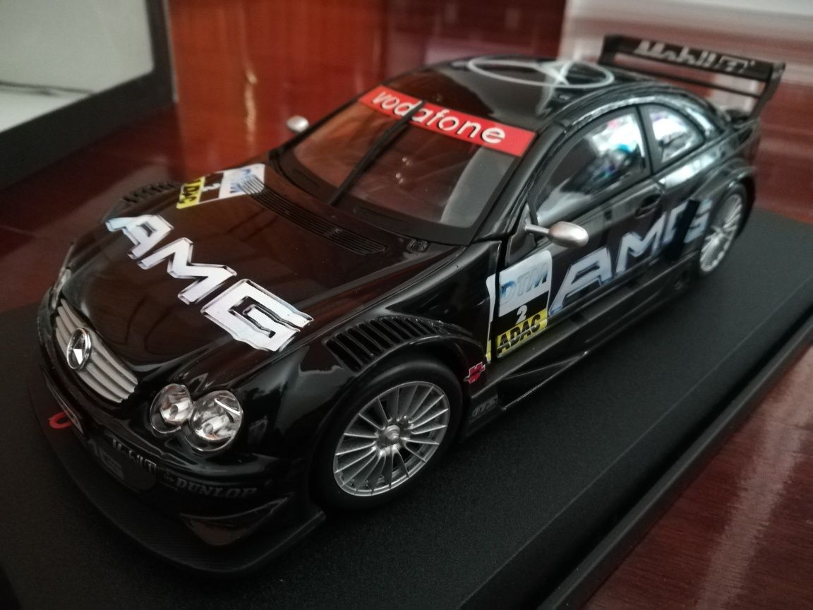 PROMO: 1:18 Mercedes AMG CLK DTM - como NOVO