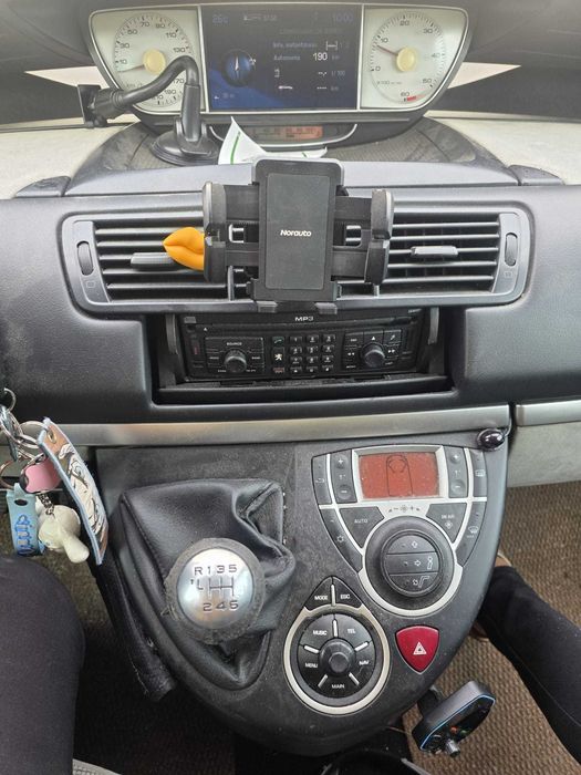 Peugeot 807 2.0 HDi 7 Lugares