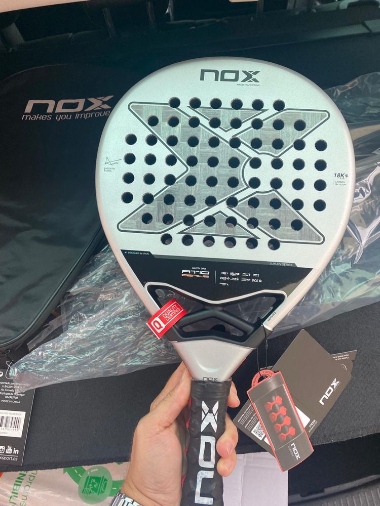 Raquete de Padel - Nox AT10 18k 2024