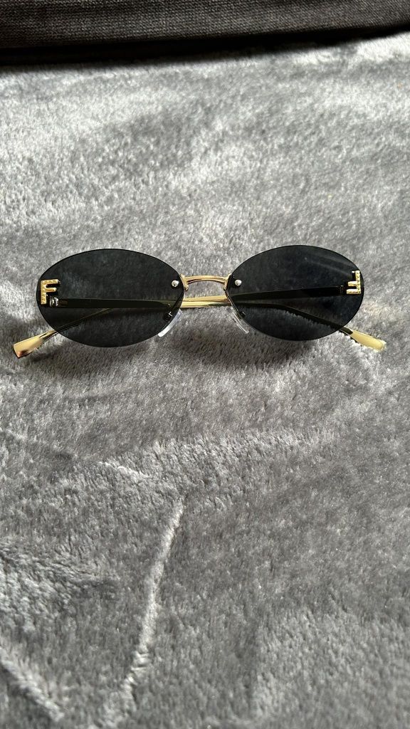 Okulary przeciwsłoneczne Fendi nowe