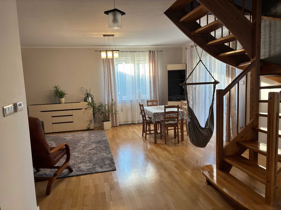 Dom z ogródkiem w centrum Góry Kalwarii