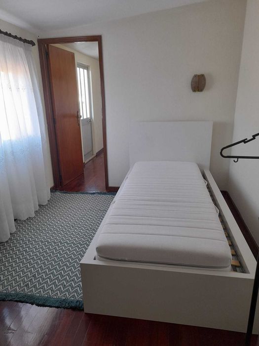 Quartos individuais para arrendamento a estudantes