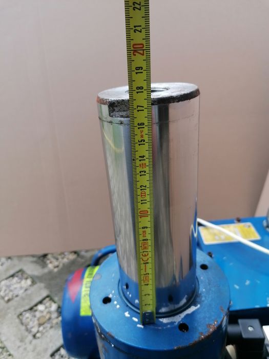 Pompa hydrauliczna z silnikiem i tłokiem