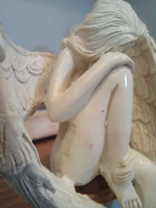 Dekoracja - statuetka Anioła; figurka