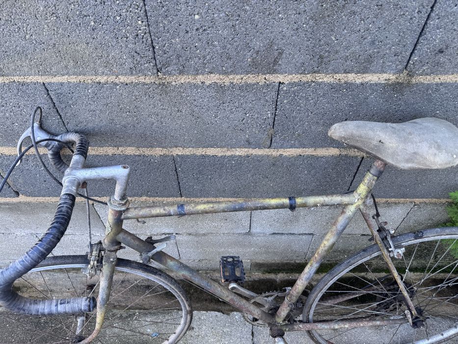 Bicicleta de corrida para restaurar