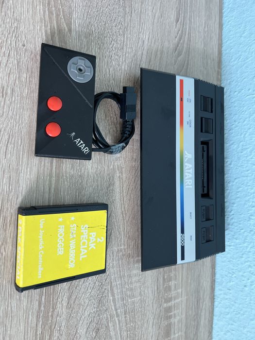 #1515 Atari 2600 konsola kontroler pad cartridge 2 pak special