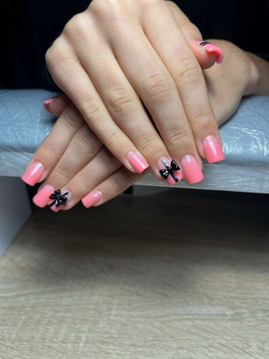 Маникюр на Победе