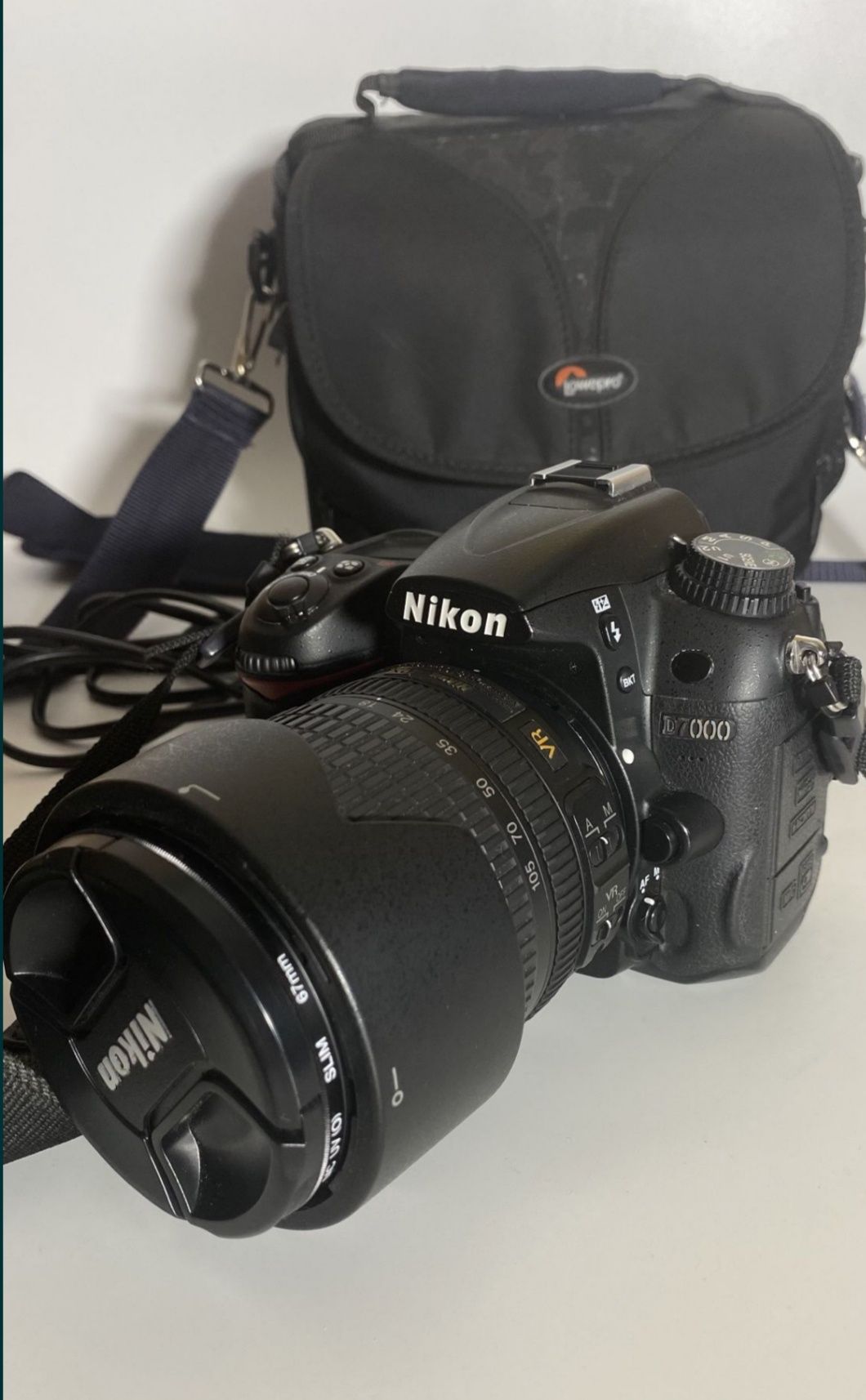 Дзеркальний фотоапарат Nikon d7000 разом з Kit обʼєктивом 18-105mm f3.