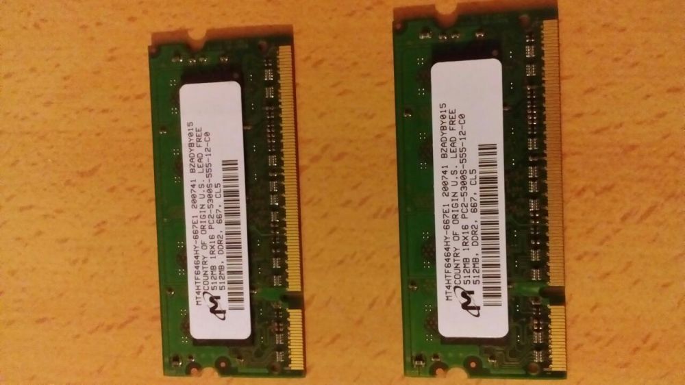 Vendo 2 memórias ddr2 de 512mb