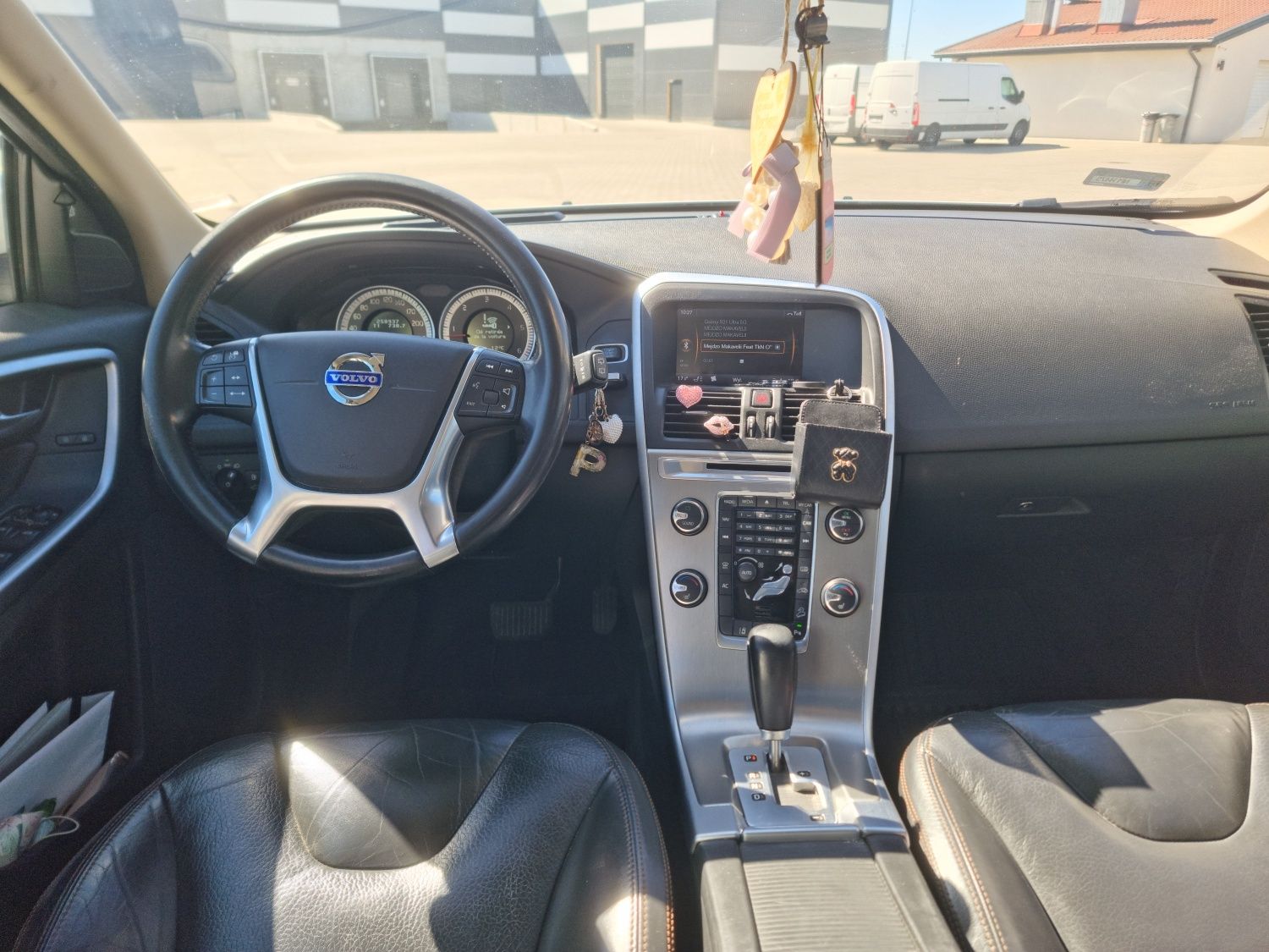 Volvo Xc 60 2.4 D5 * 215 km * AWD * 2011 * Automat * Summum *