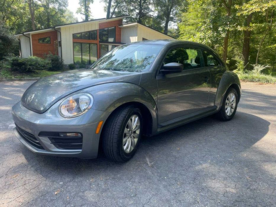 Volkswagen Beetle S      2017
