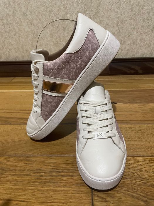 Стильные кроссовки кеды бренда Michael Kors из натуральной кожи