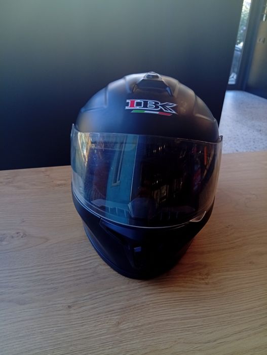 Продам мото шлем