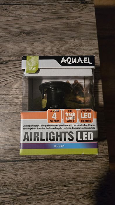 Napowietrzacz AQUAEL OXYPRO 150 i kamień napowietrzający AIRLIGHTS LED