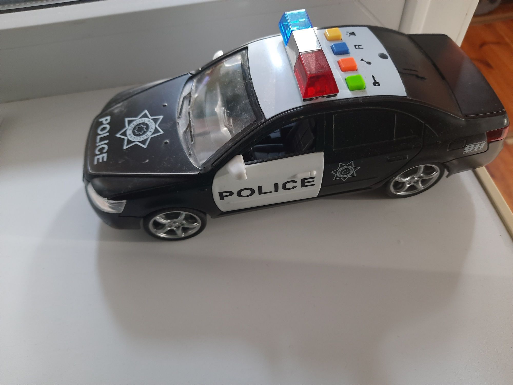 Іграшкова залізниця нова в подарунок поліцейська машина