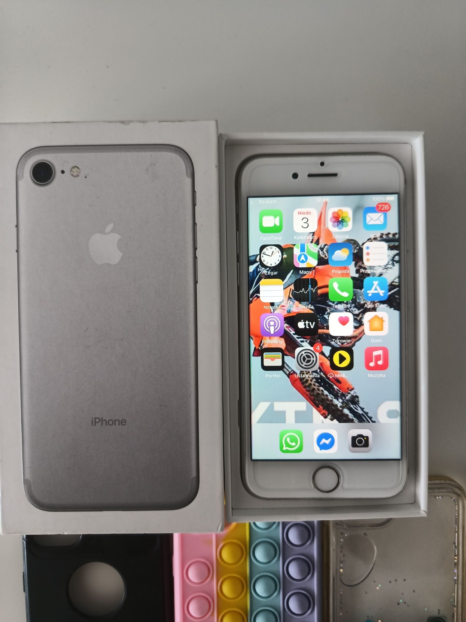 Iphone 7 32gb jak nowy plus etui