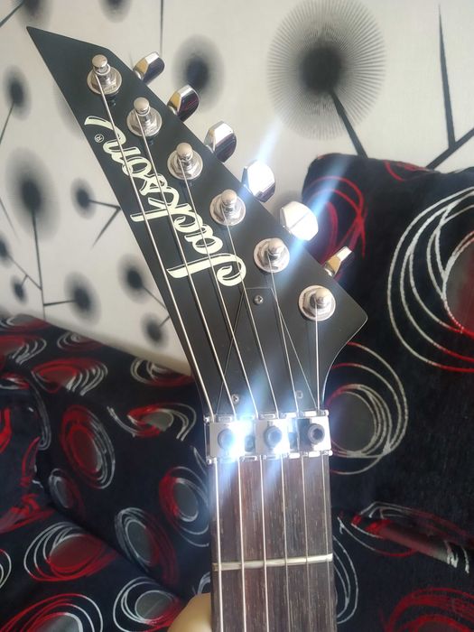 Jackson Dinky JS30DMB