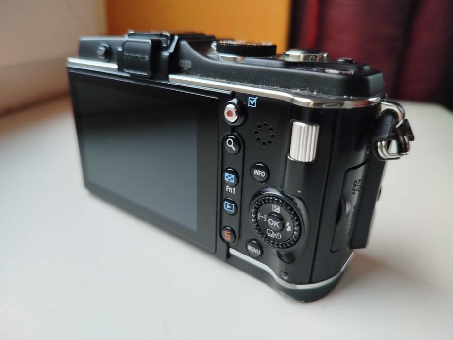 Olympus Pen E-P3 body czarny z pudełkiem