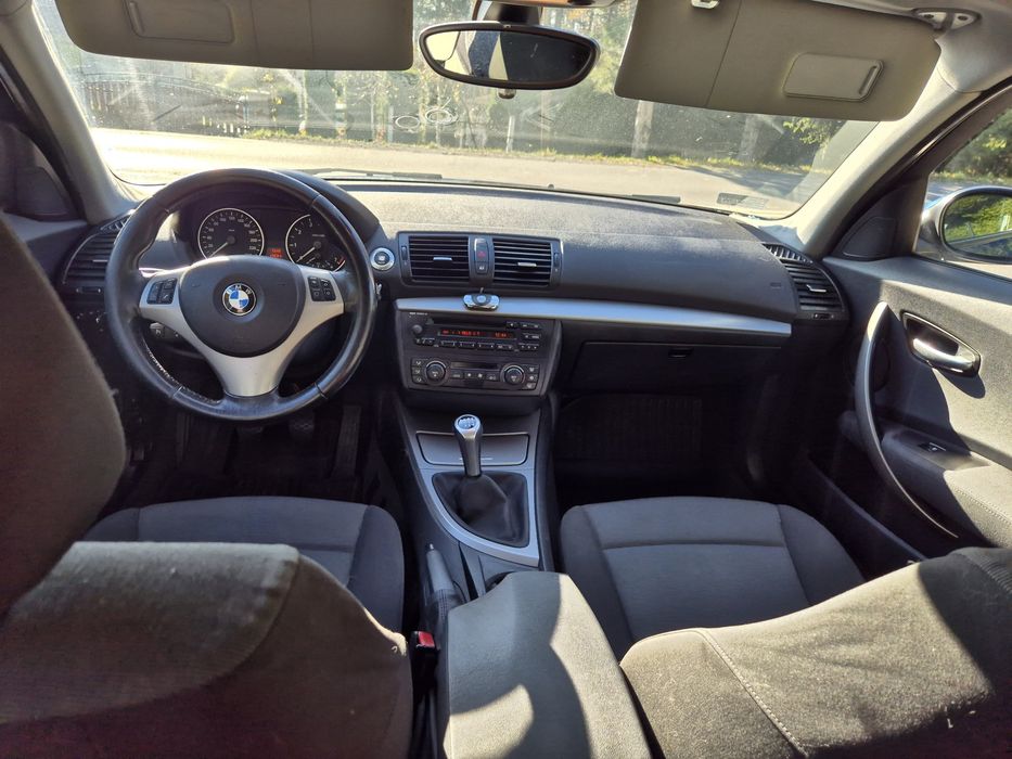 Bmw 116i piękny kolor Bogate wyposażenie 6 biegów Zadbane