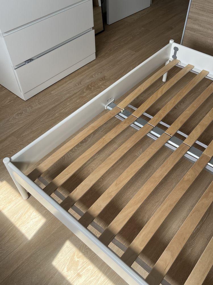 Cama casal IKEA NESTTUN com estrado LURÖY